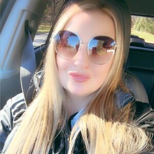 Meet your Posher, Sherri